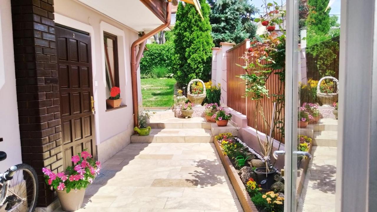 Csobogo Vendeghaz Apartment Eger Exterior photo
